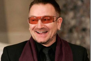 Лидер U2 Боно получил серьезную травму, катаясь на велосипеде